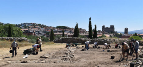 Excavaciones en el Castillo Viejo. Tercera semana 2021.