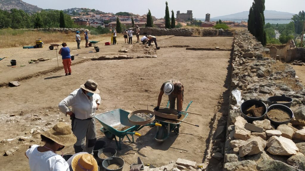 Cuarta semana de excavaciones en el Castillo Viejo. 2021